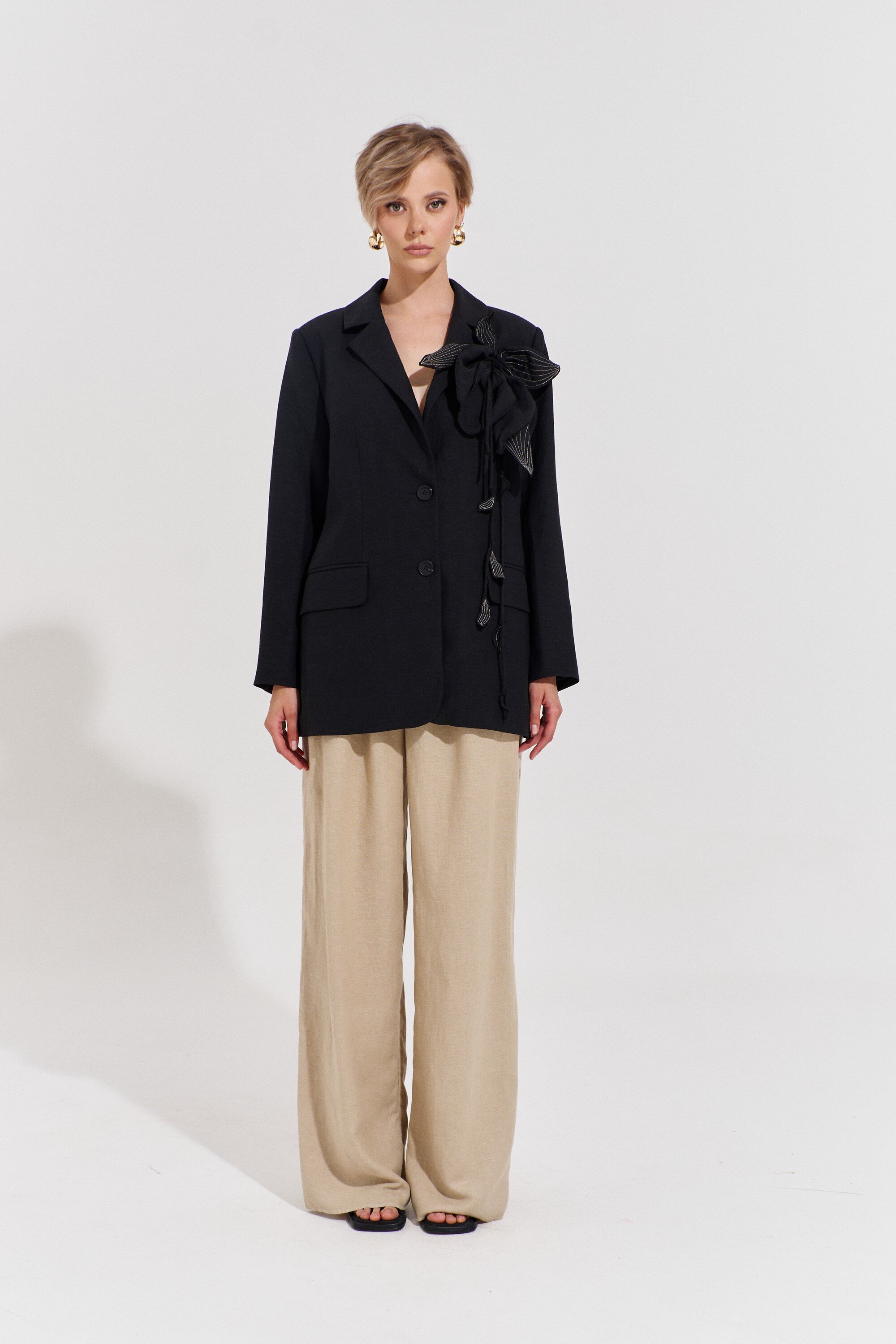 A2527/4, A2527/6, АК335